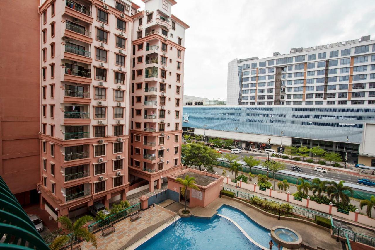 Marina Court Kota Kinabalu-2Bedroom 2Bathroom & 3 Bedroom 2 Bathroom Apartment Номер фото